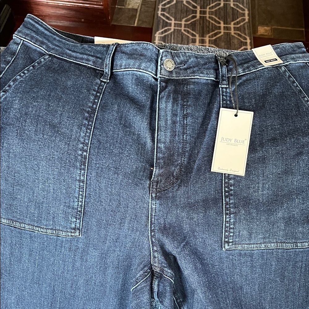 Judy Blue Dark Blue High-Rise Wide Flare Jeans with Patch Pockets NWT - Picture 7 of 7